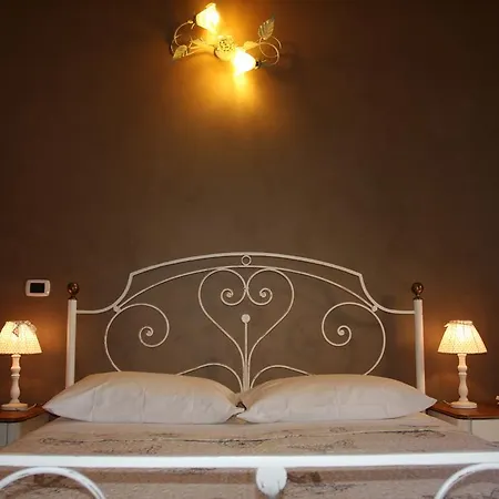 Cascina Barolo B&B