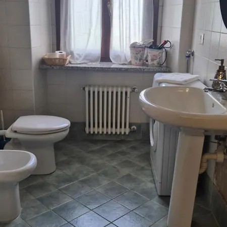 Cascina Barolo 3* Turin