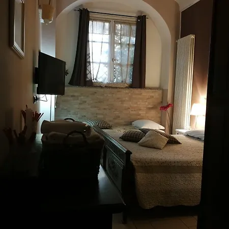 Cascina Barolo 3* トリノ