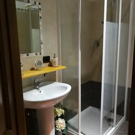 Frühstückspension Cascina Barolo 3*