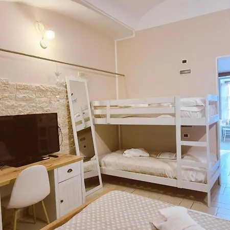 Cascina Barolo Bed & Breakfast 3*