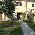 Bed & Breakfast Cascina Barolo 3*
