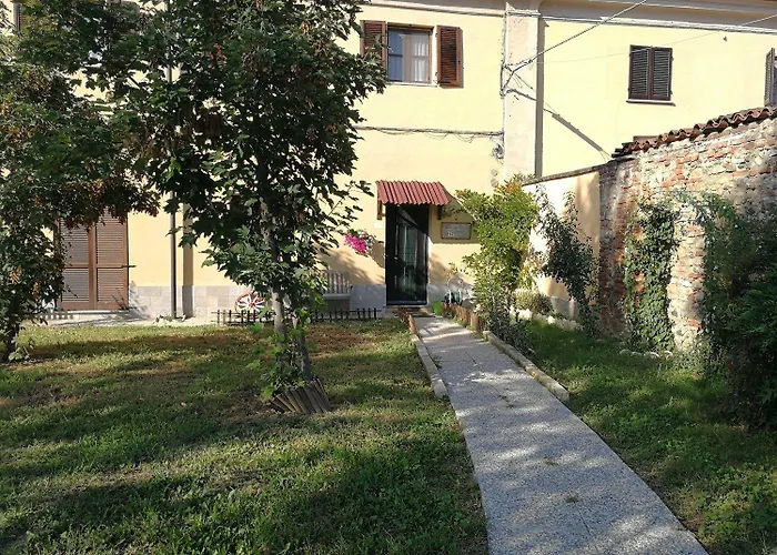 Bed & Breakfast Cascina Barolo 3*